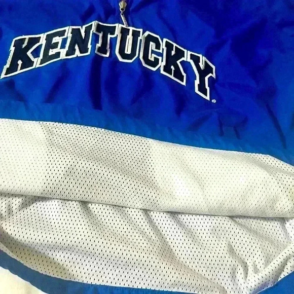 Men’s Kentucky Pullover - Medium - Picture 7 of 9